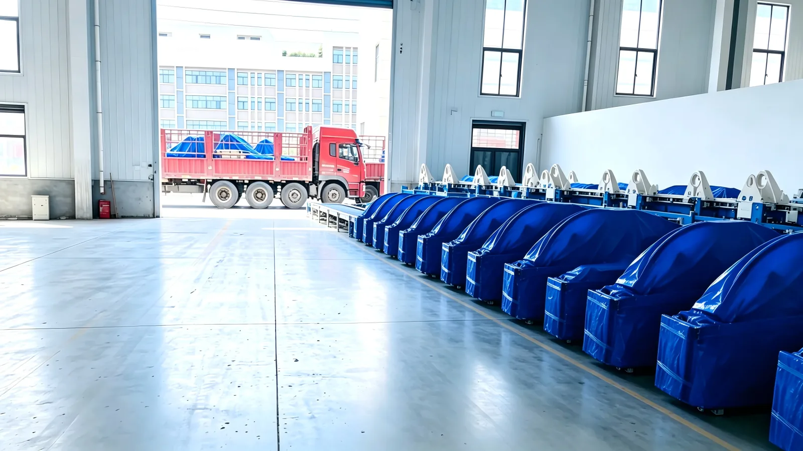 Hydraulic breakers prepared for internal factory transport