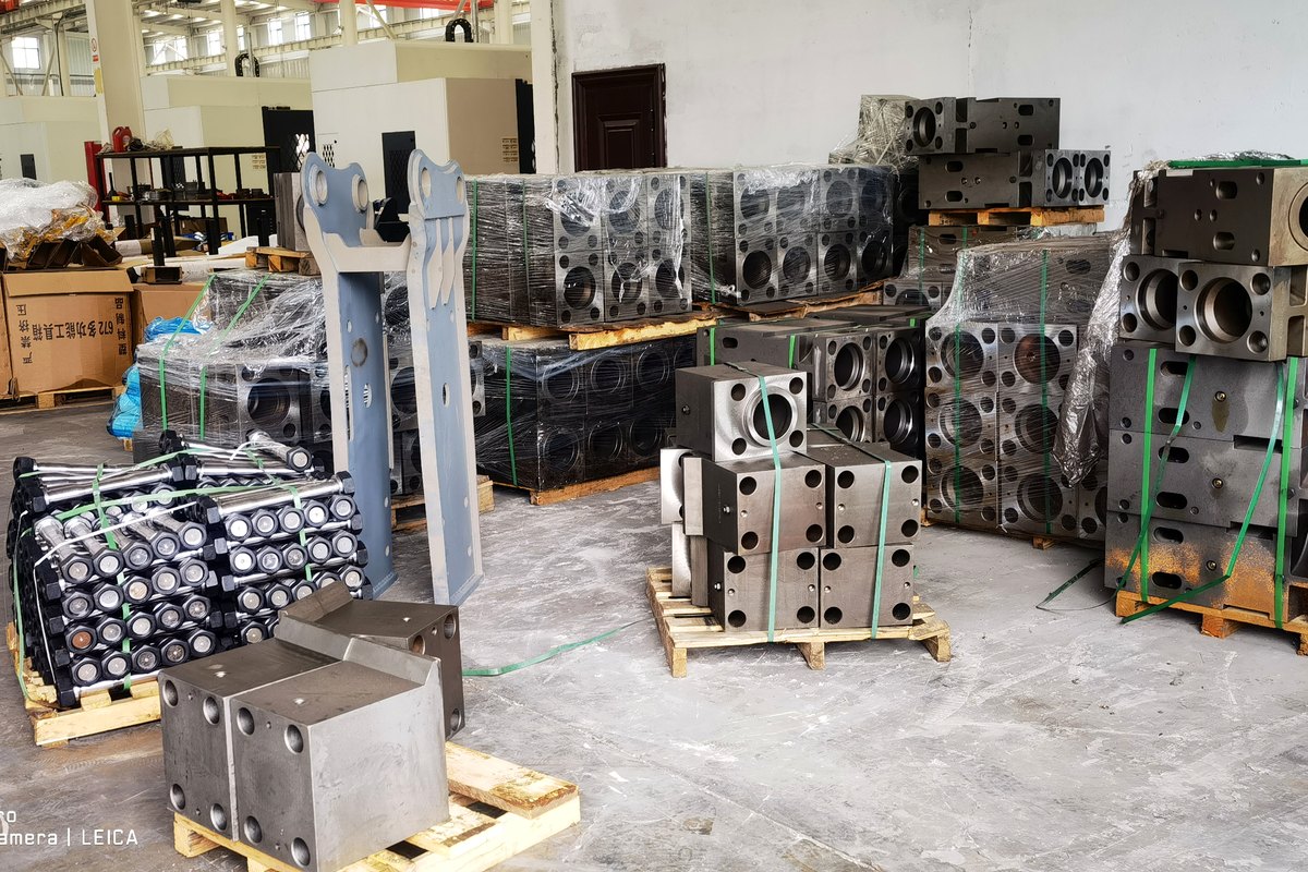 LICHI factory bracket stock and workshop line