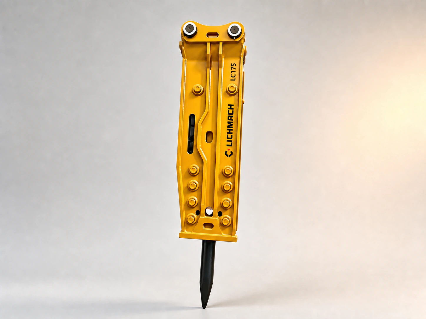 LC175 concentric type hydraulic breaker with chisel