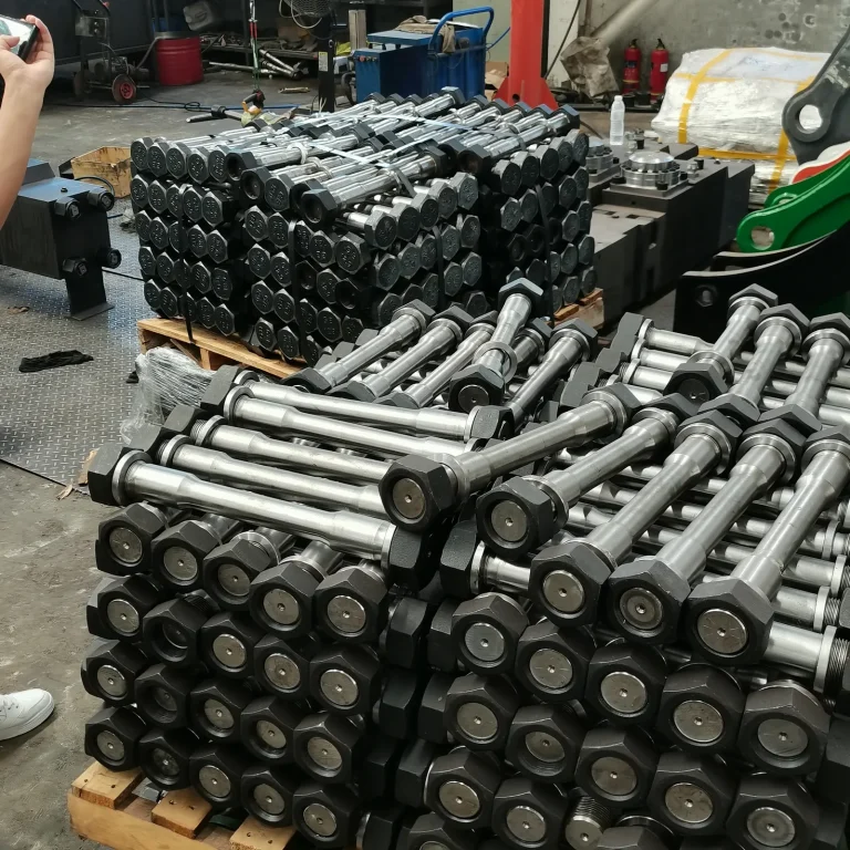 Hydraulic Breaker Through Bolts: Inspection and Ordering Guide guide image